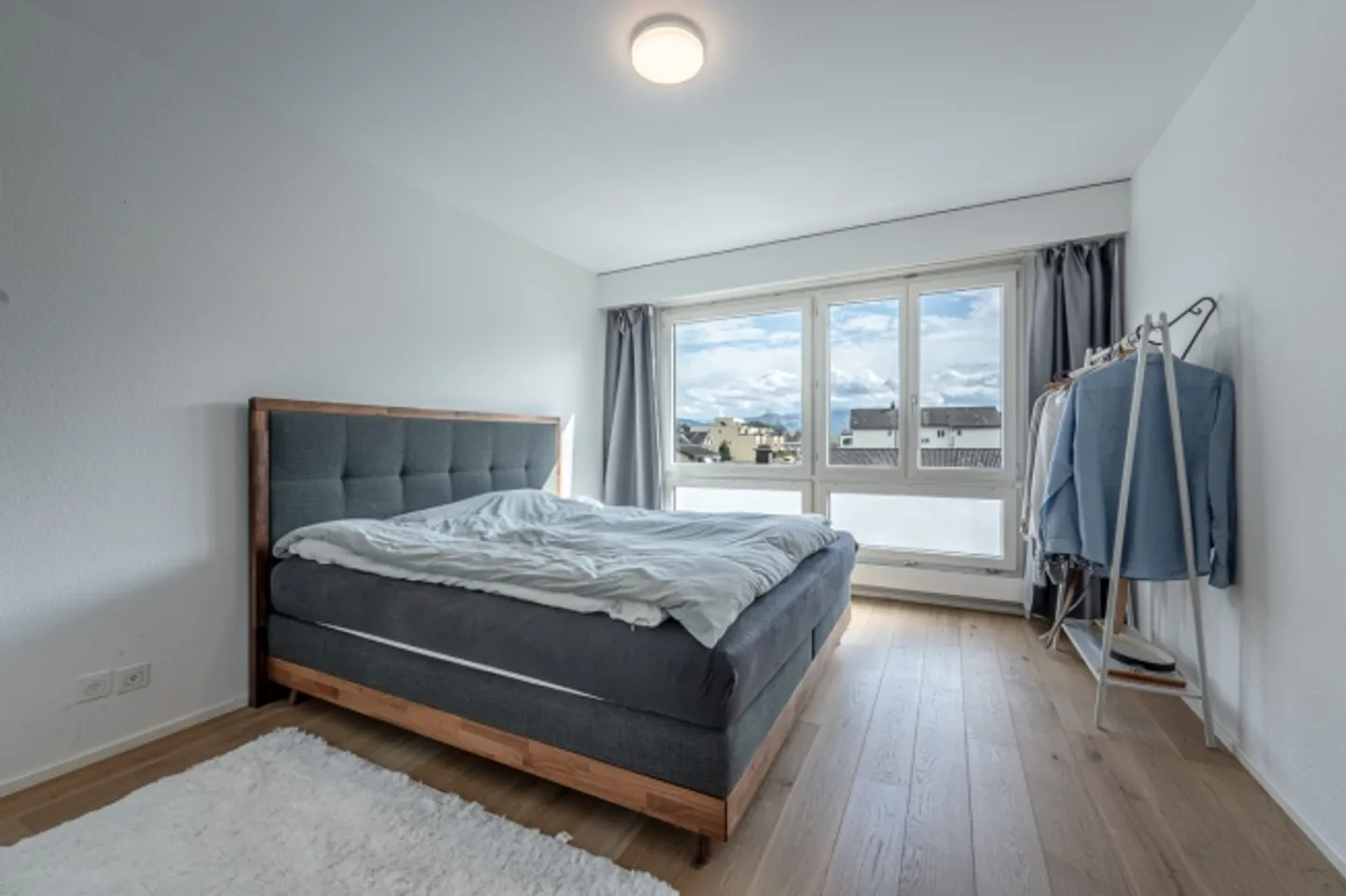 Modern, quiet, comfortable. Your new home in Knonau - Photo 5 of 10