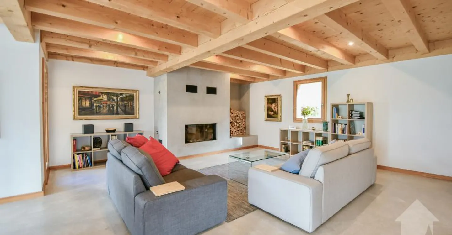 Wunderschönes Chalet mit 275 m2 im Herzen der Natur - Foto 2 von 11