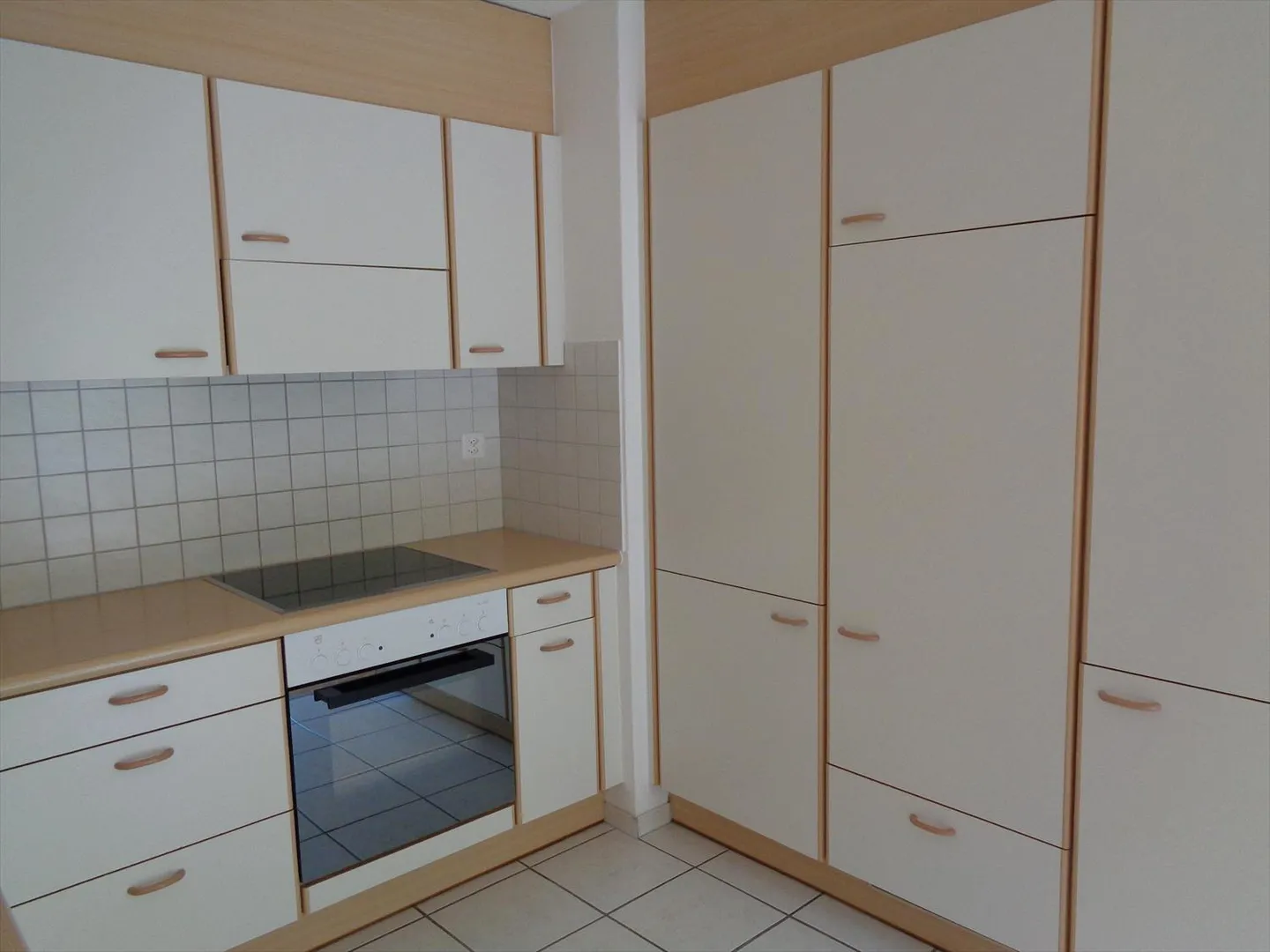 Appartement dans un immeuble avec ascenseur. - Photo 5 sur 22