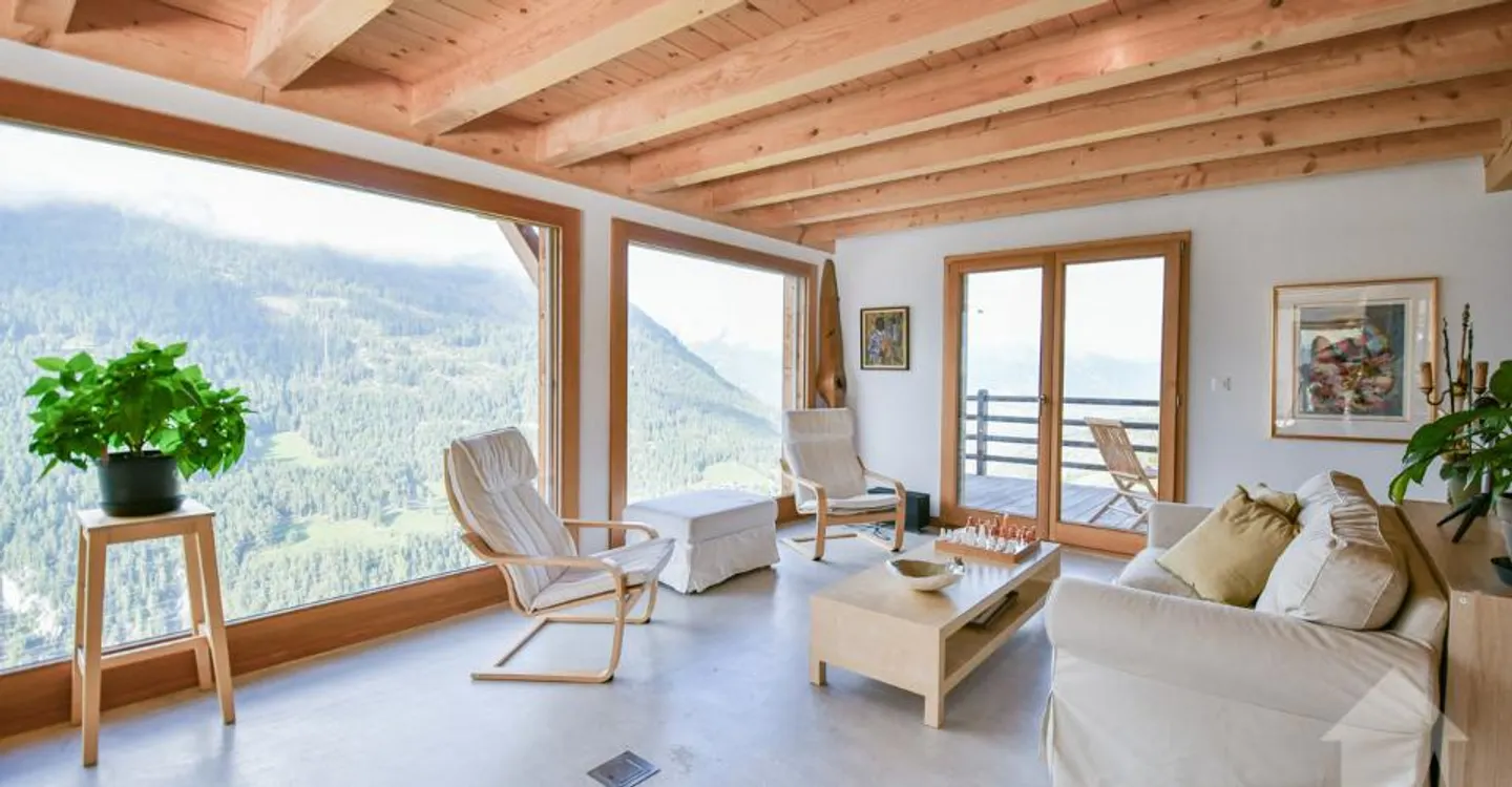 Wunderschönes Chalet mit 275 m2 im Herzen der Natur - Foto 3 von 11