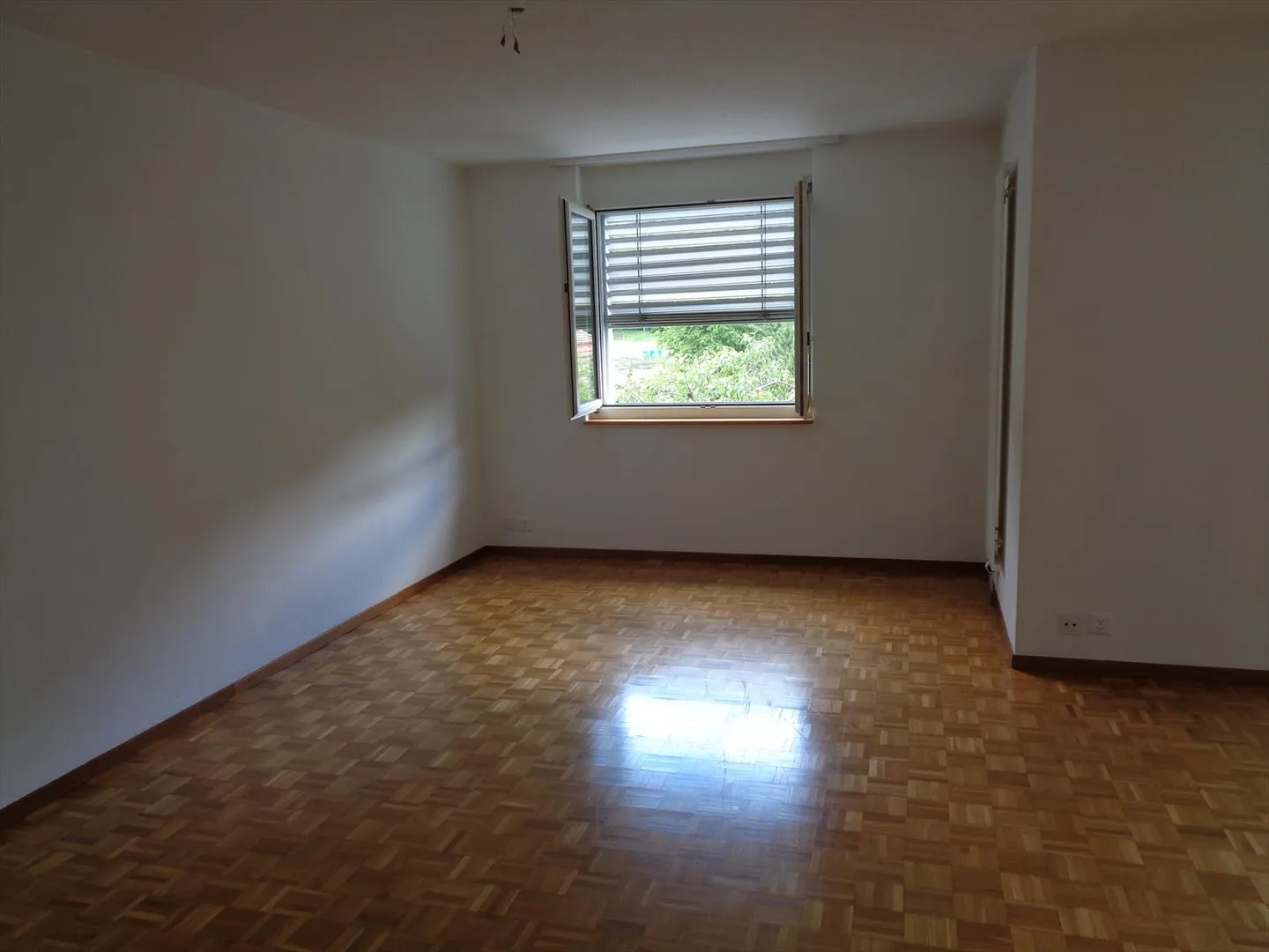 Appartement dans un immeuble avec ascenseur. - Photo 11 sur 22