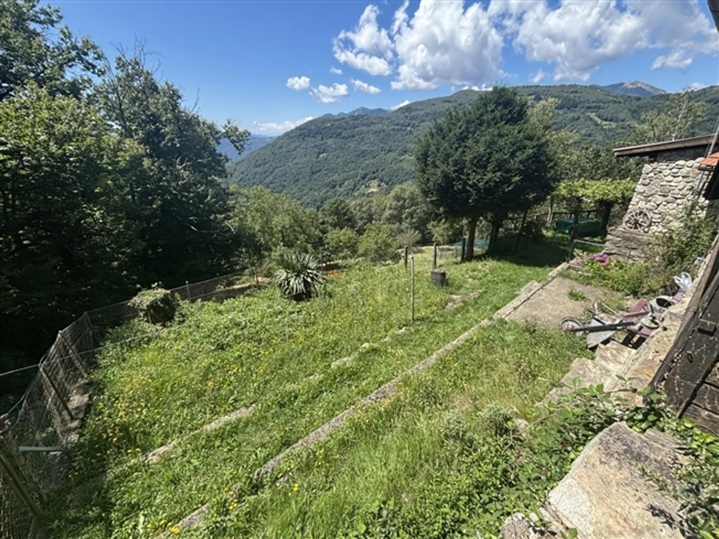 Rustic with large plot, to renovate, surrounded by nature, in a very quiet and sunny location - Photo 12 of 20