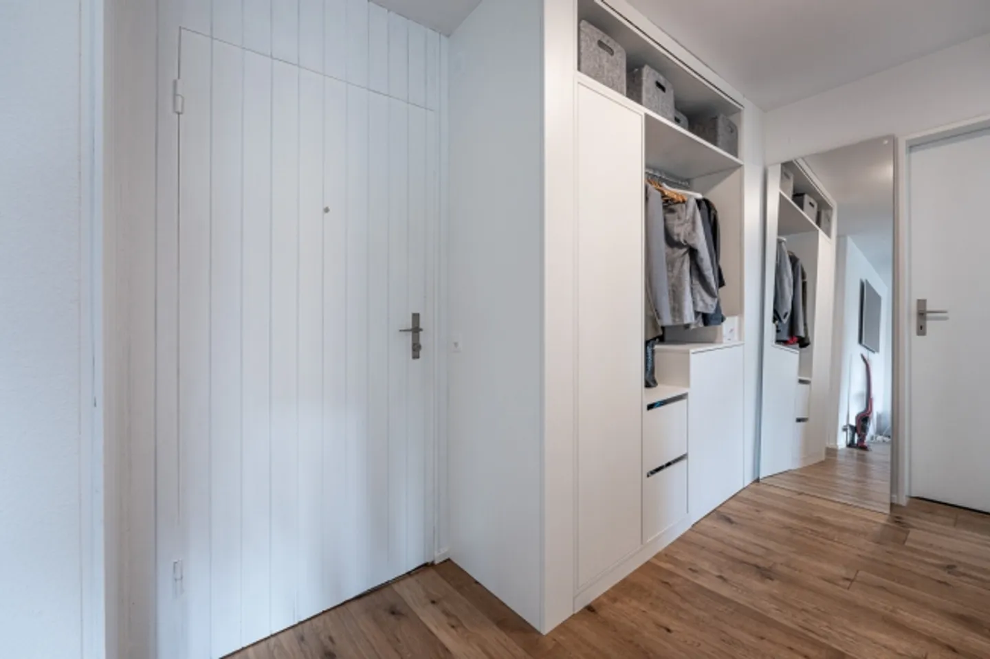 Modern, quiet, comfortable. Your new home in Knonau - Photo 9 of 10