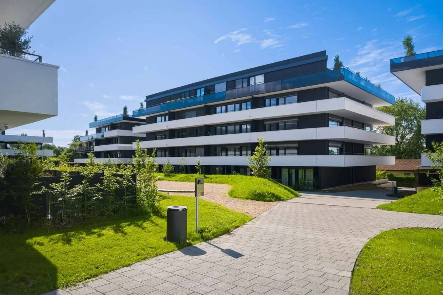 Appartement luxueux de 4,5 pièces avec 2 balcons, neuf - Photo 11 sur 13