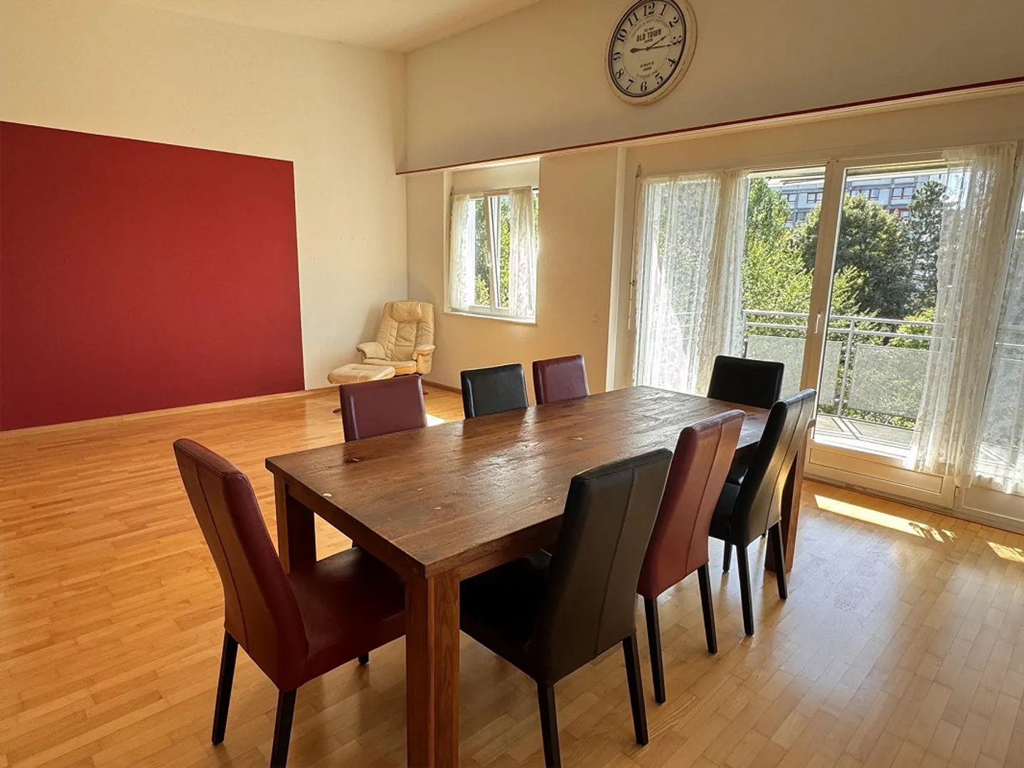 Spacious and bright 4½-room penthouse apartment in Kaiseraugst - Photo 5 of 10