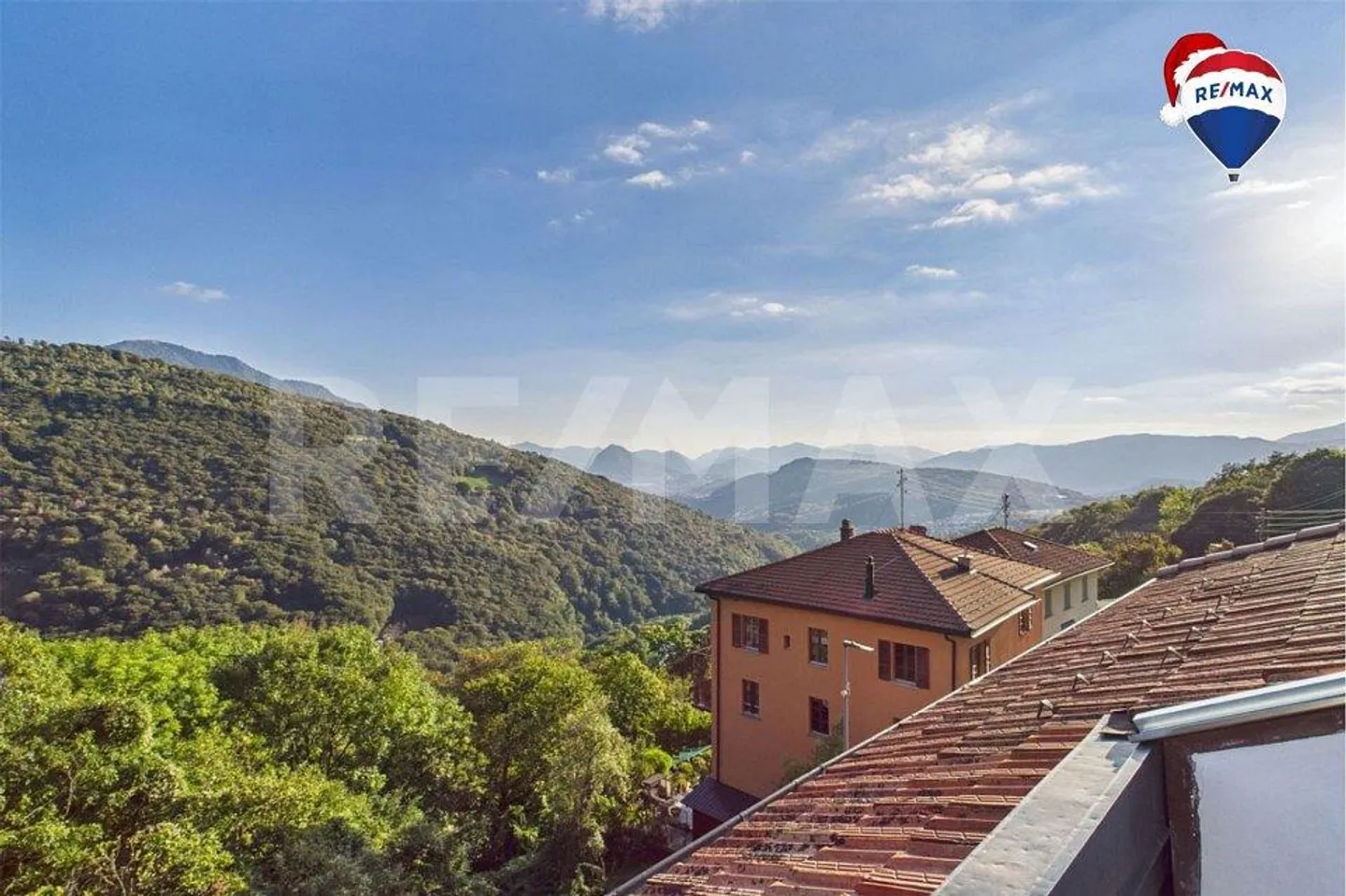 Tessiner Haus mit schöner Aussicht - Foto 1 von 13