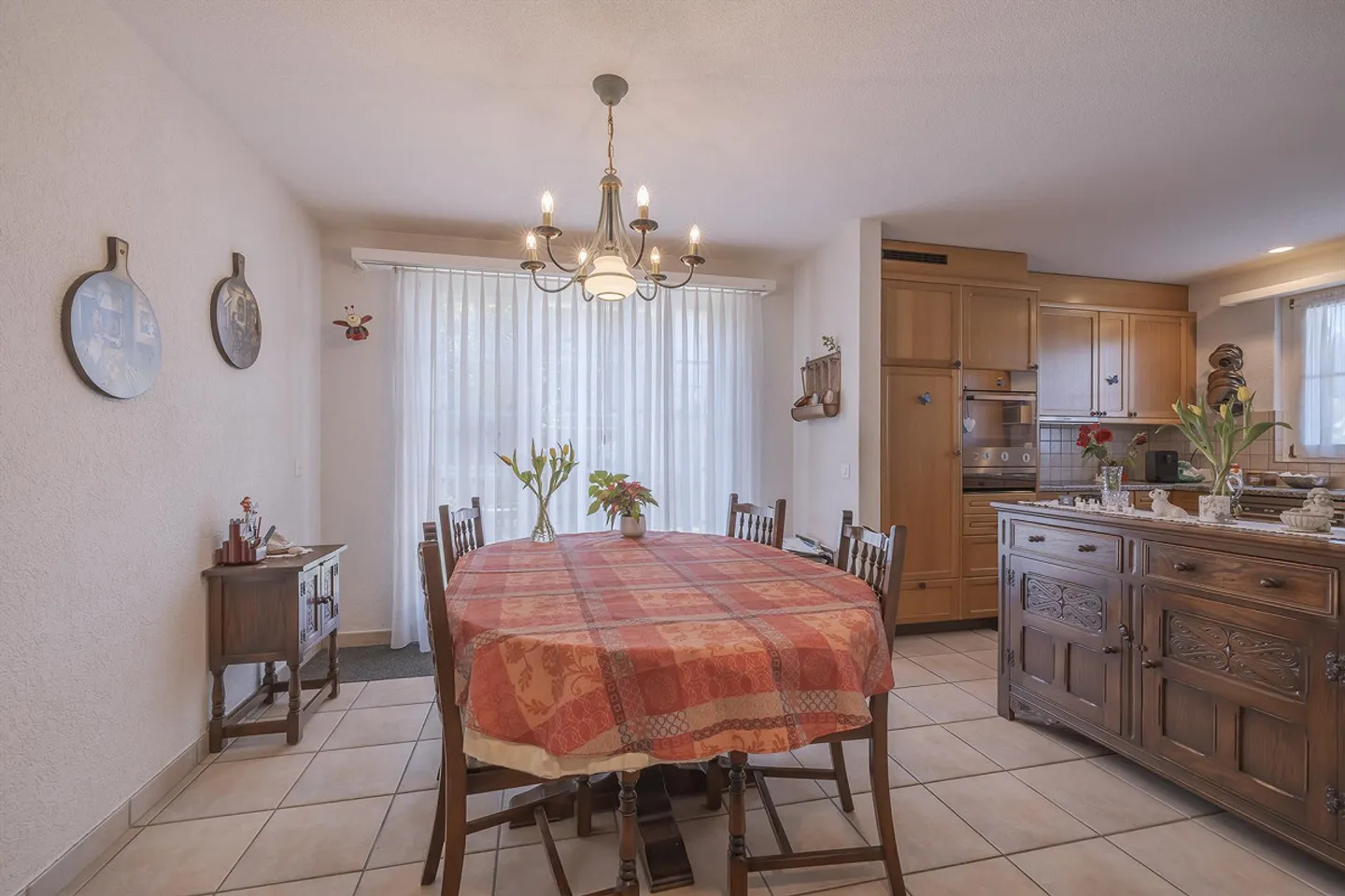 Charmantes Einfamilienhaus mit Garten - Foto 4 von 14