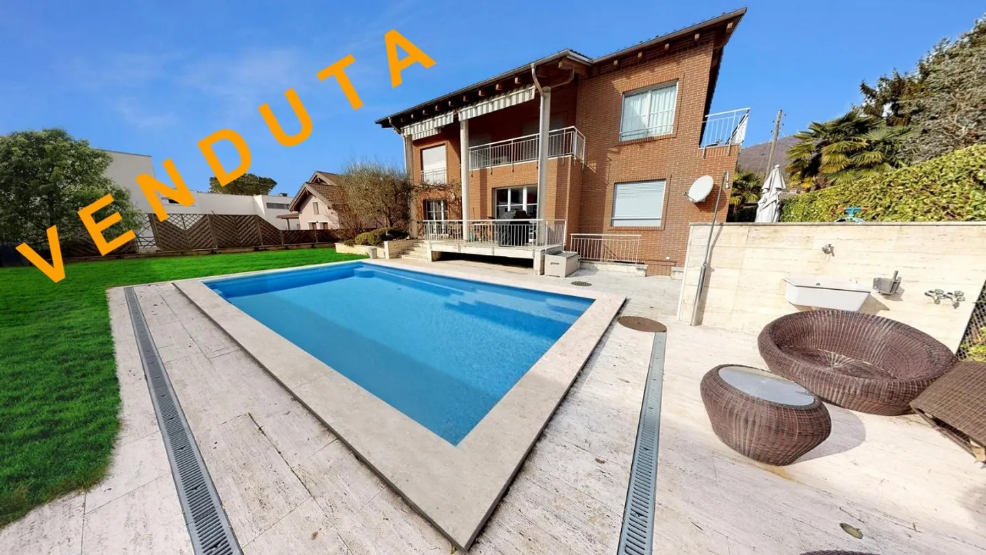 Caslano – Villa moderne avec piscine, jardin et studio indépendant - Photo 1 sur 30