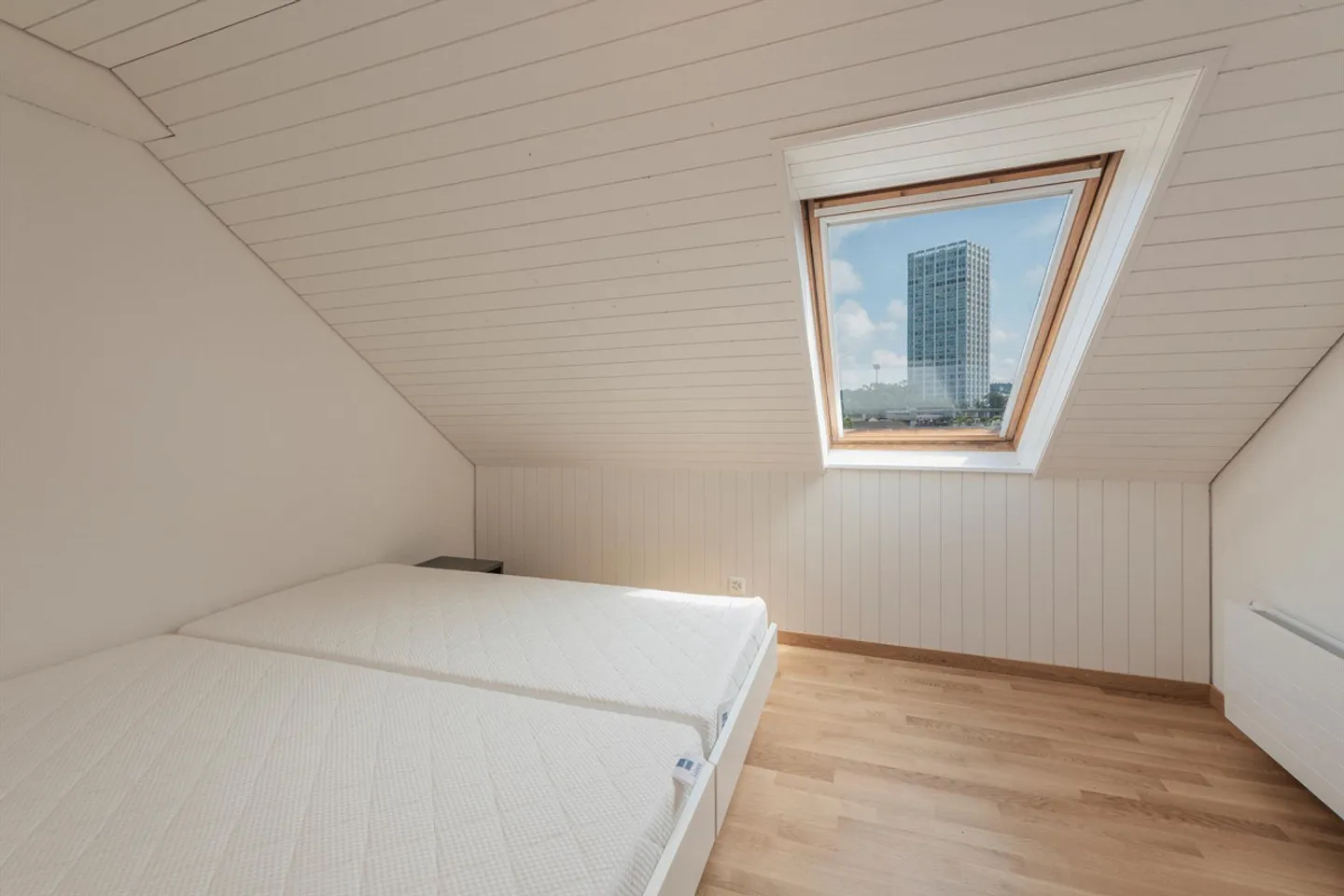 Moderne, möblierte Wohnung an bester Lage! - Foto 4 von 10