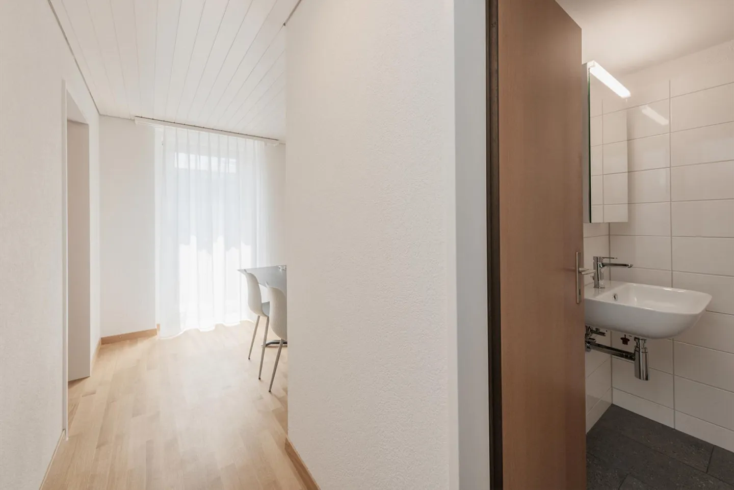 Moderne, möblierte Wohnung an bester Lage! - Foto 5 von 10