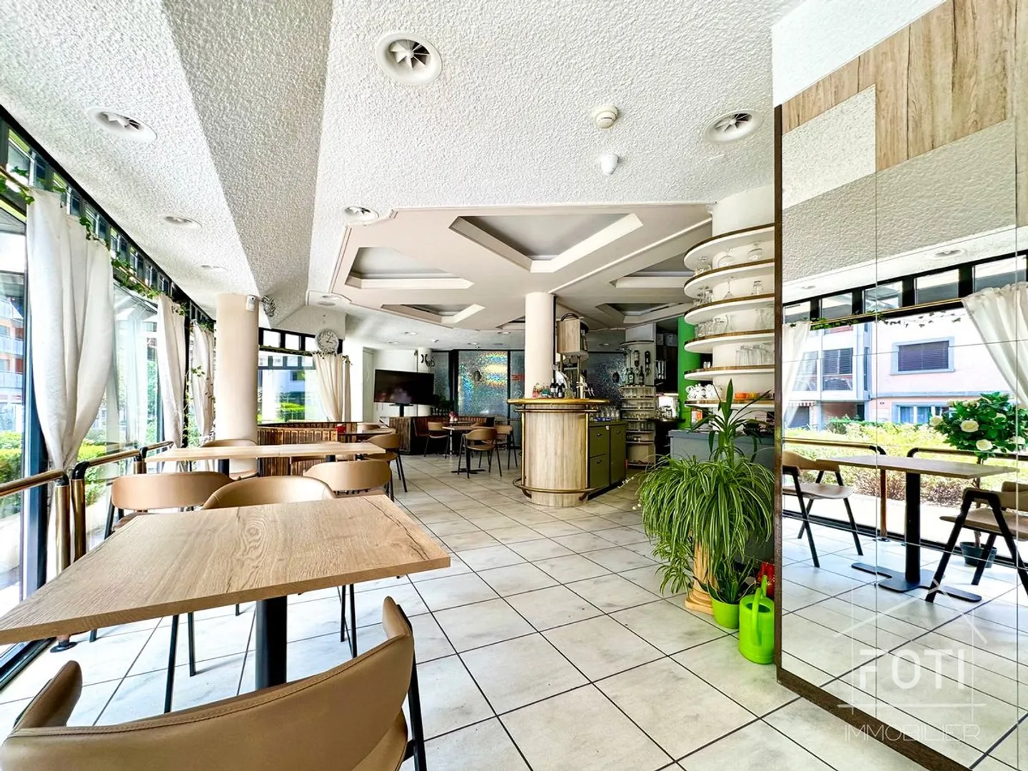 Café-Pub im Zentrum von Monthey - Foto 3 von 11