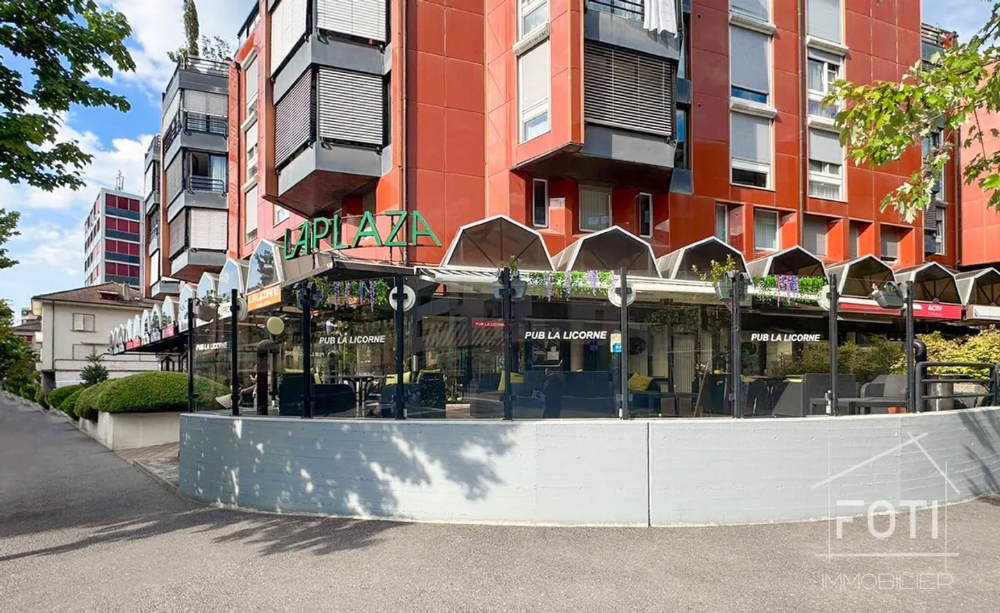 Café-Pub im Zentrum von Monthey - Foto 1 von 11
