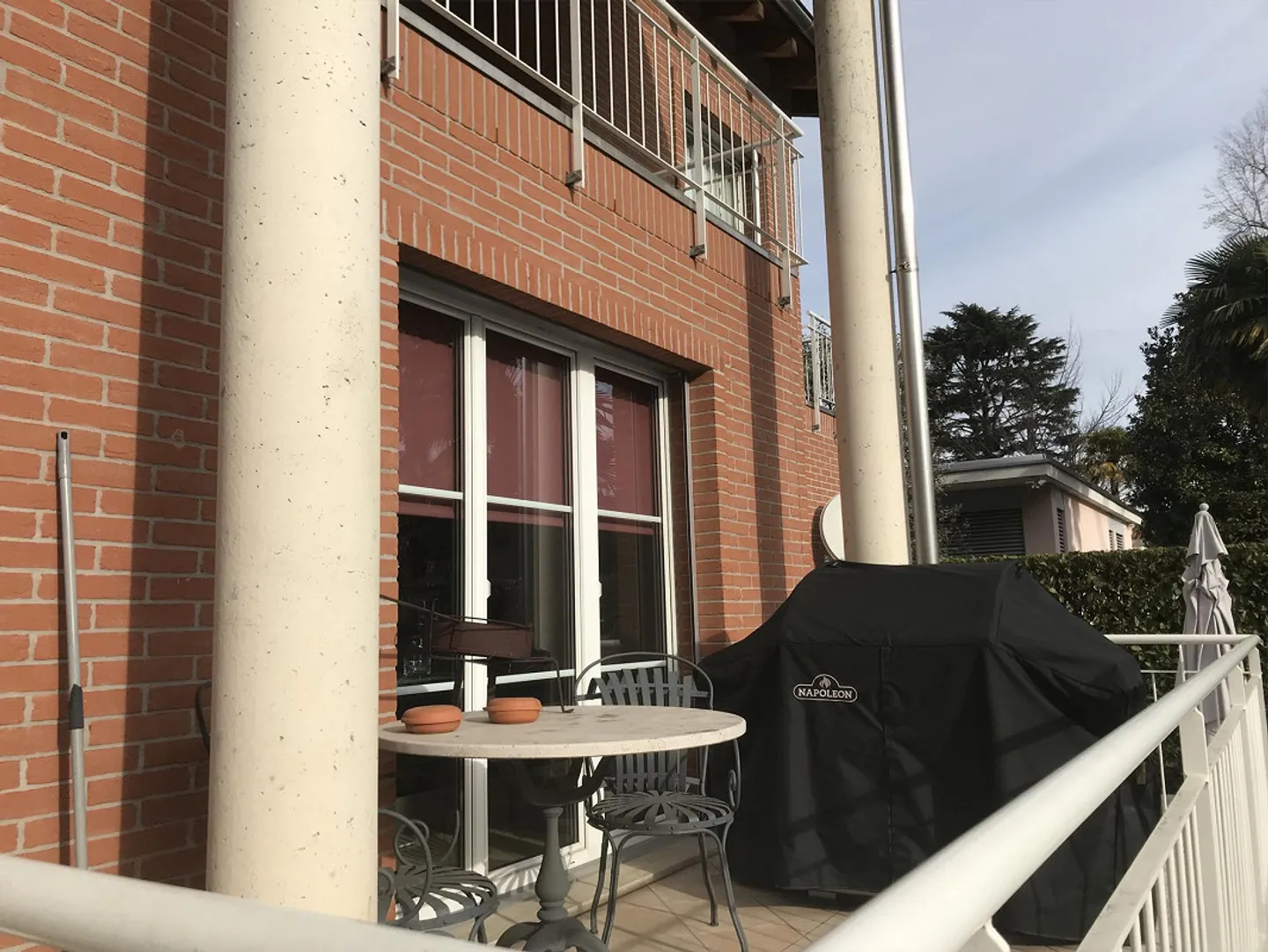 Caslano – Villa moderne avec piscine, jardin et studio indépendant - Photo 27 sur 30