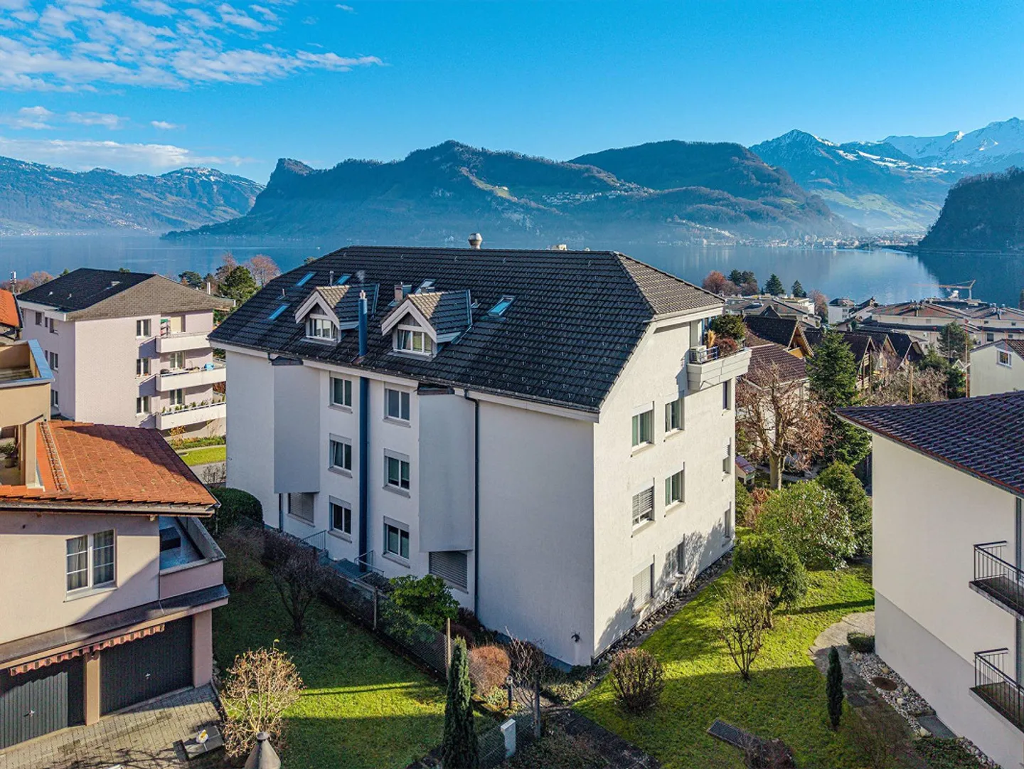DREAMLIKE 4.5-ROOM APARTMENT WITH LAKE VIEW IN HERGISWIL NW - Photo 1 of 5