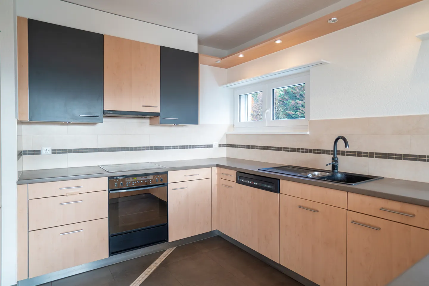 Magnifique Appartement avec Vue sur le Lac - Photo 5 sur 13