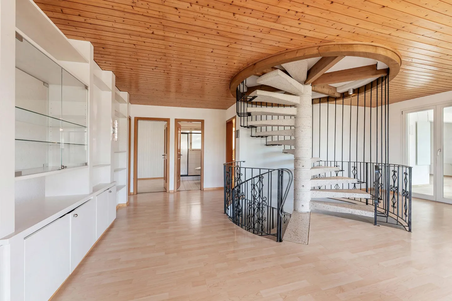 Multigenerational House with Dream View - Photo 5 of 13