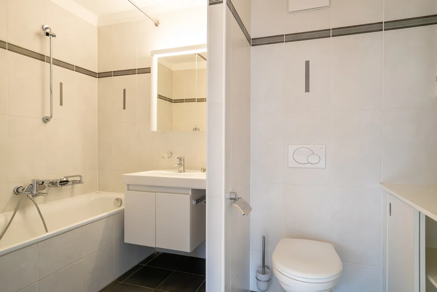 Magnifique Appartement avec Vue sur le Lac - Photo 13 sur 13