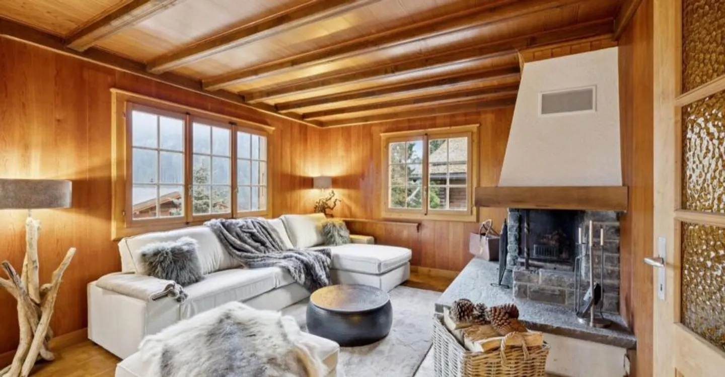 Authentic Chalet with Panoramic Views - Photo 4 of 13