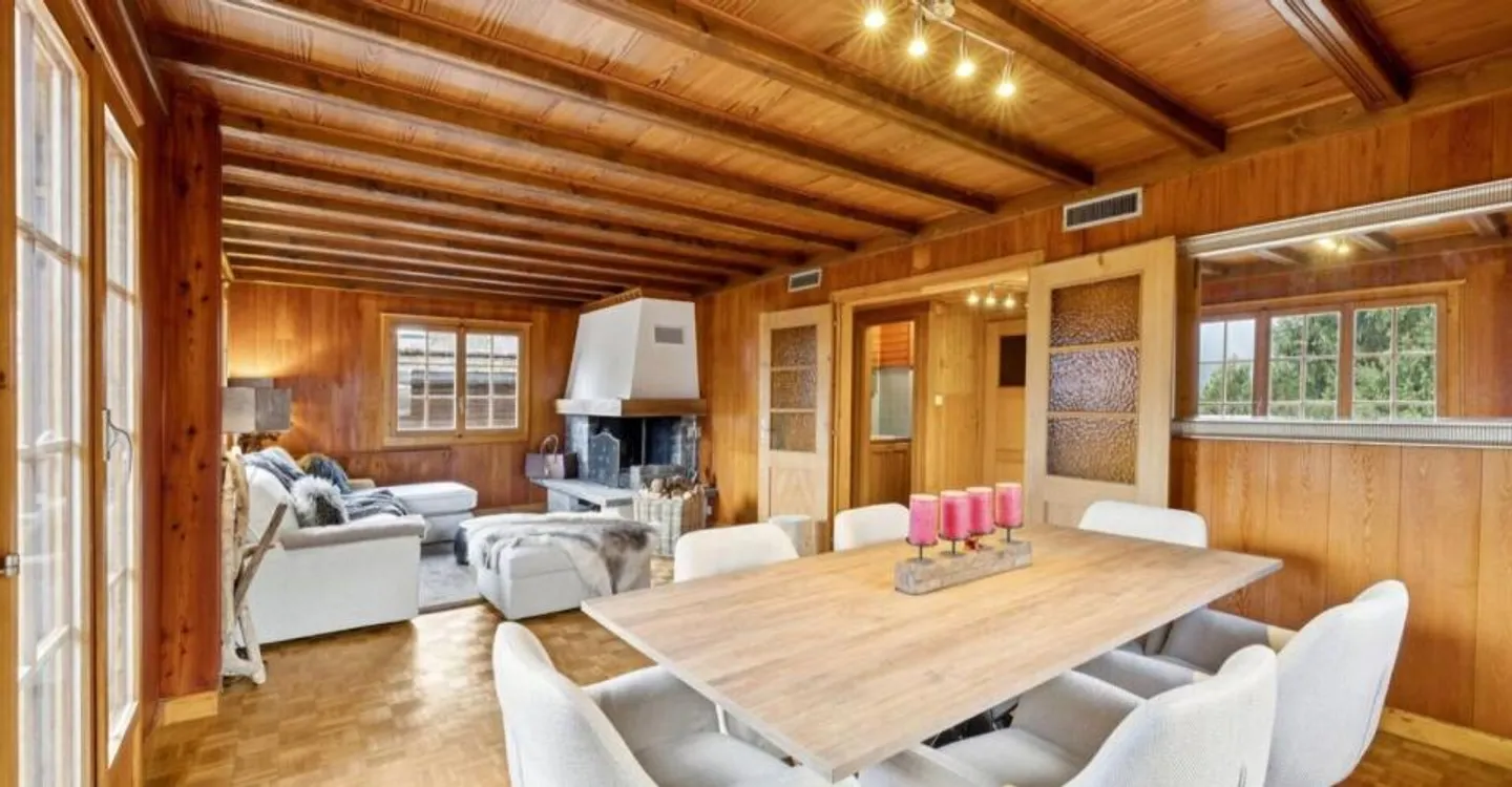 Authentic Chalet with Panoramic Views - Photo 5 of 13