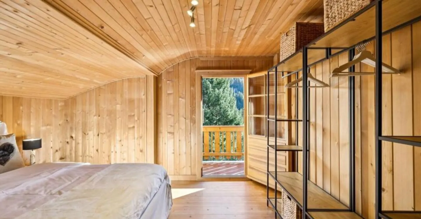 Authentic Chalet with Panoramic Views - Photo 13 of 13