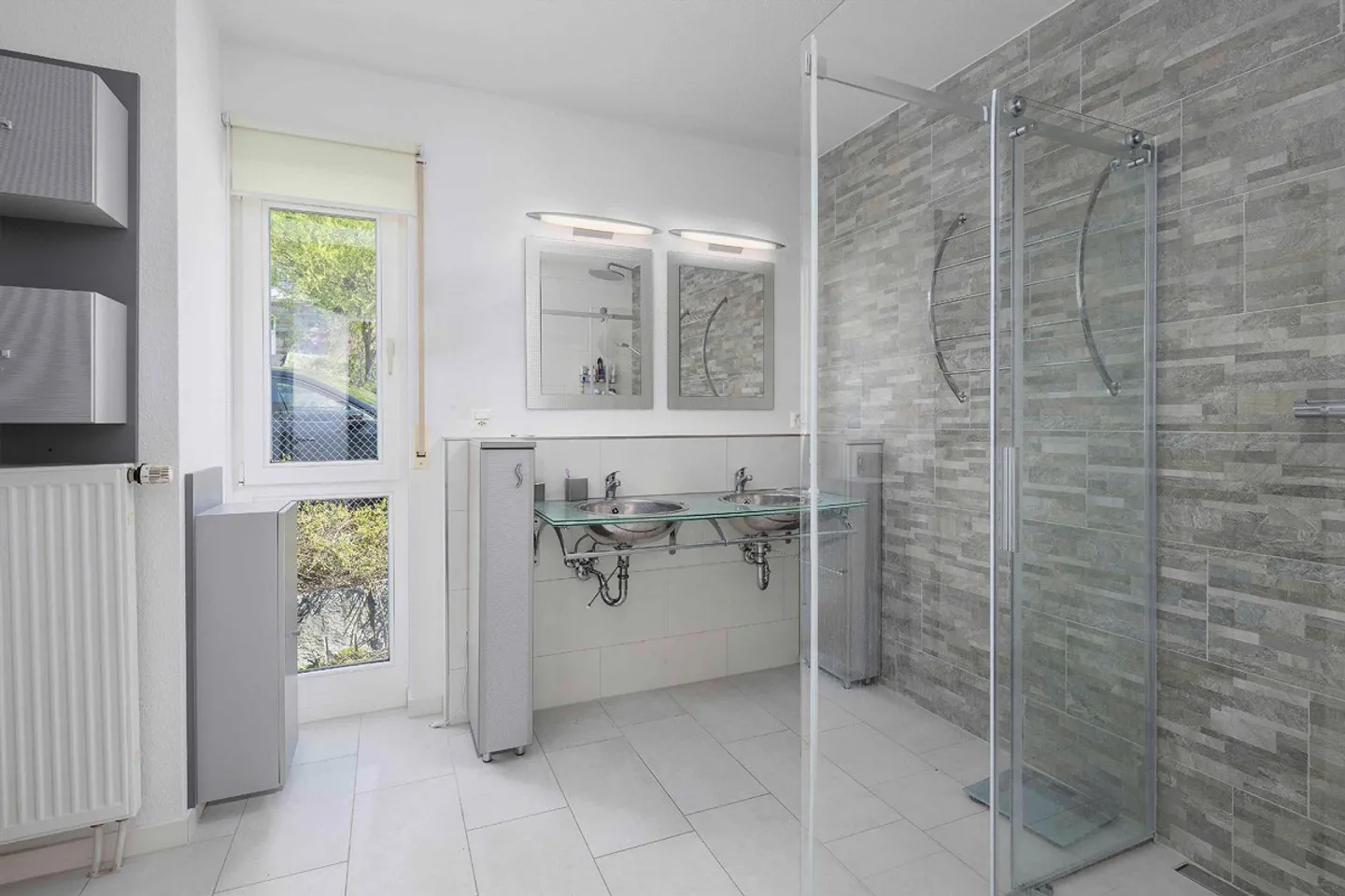 Space for Ideas, Room for Life - Photo 6 of 8