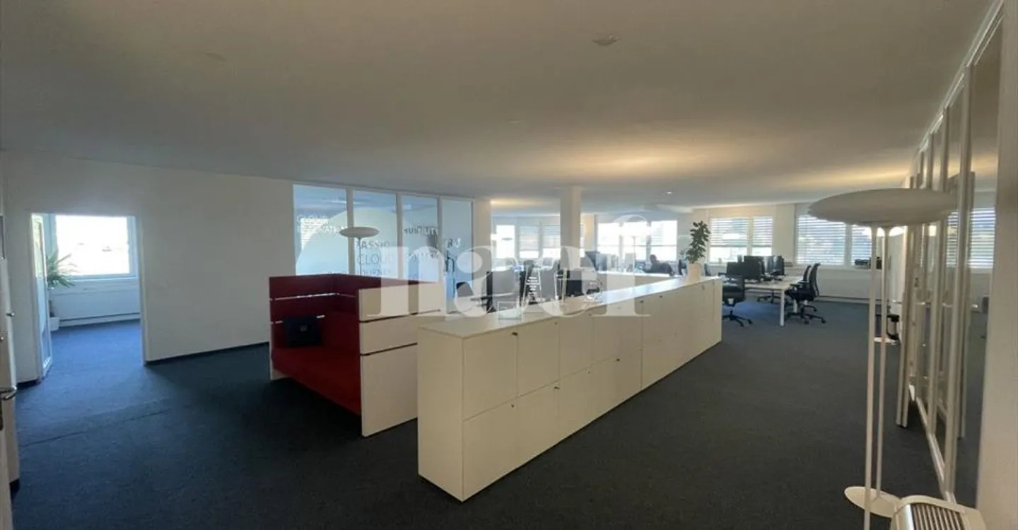 Spazio ufficio in affitto - Foto 1 di 11