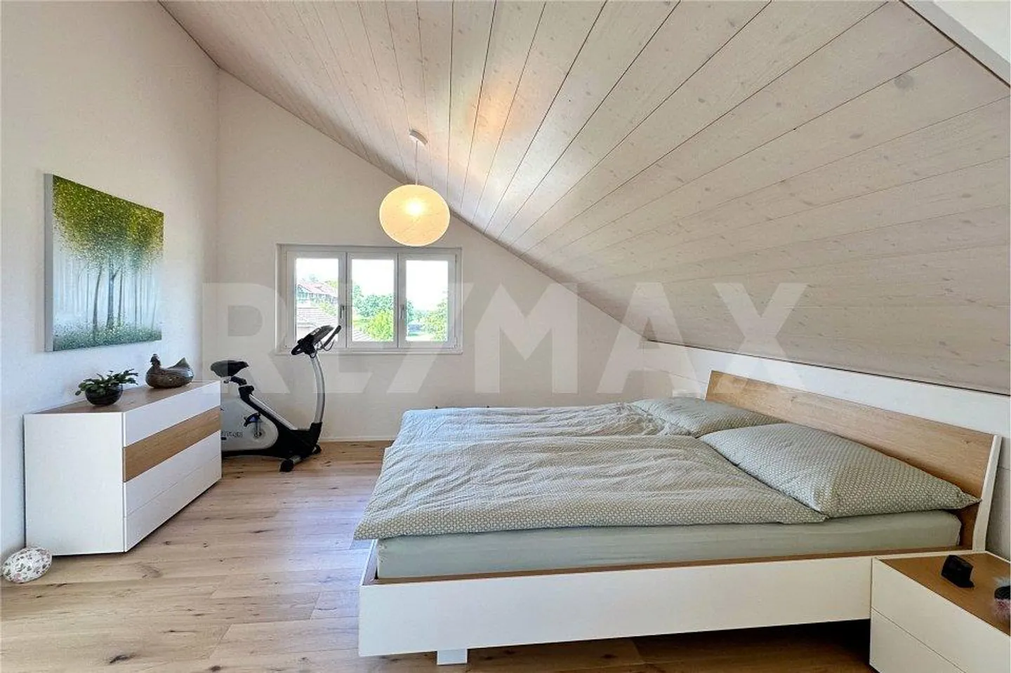 Votre maison de rêve près du lac : Nouvelle maisonette de 3,5 pièces avec vue panoramique et finitions de haute qualité - Photo 8 sur 13