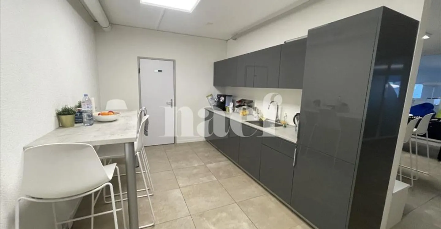 Spazio ufficio in affitto - Foto 6 di 11