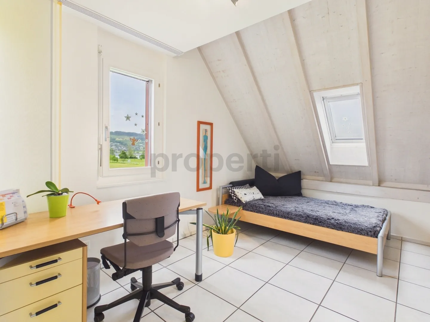 Helle 3.5-Zimmer-Penthouse mit Seesicht - Foto 10 von 13