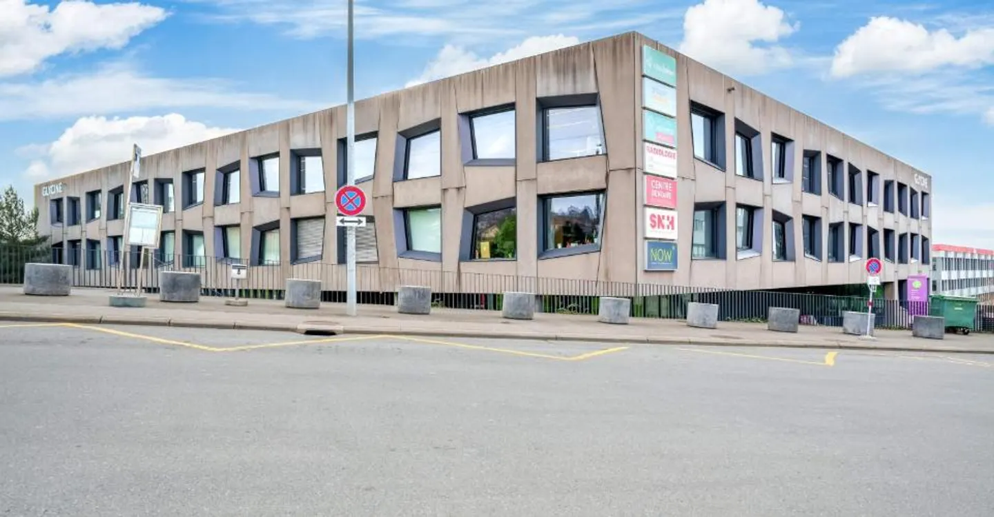 Furnished offices for rent - Biopôle - divisible with lake view - Photo 1 of 6