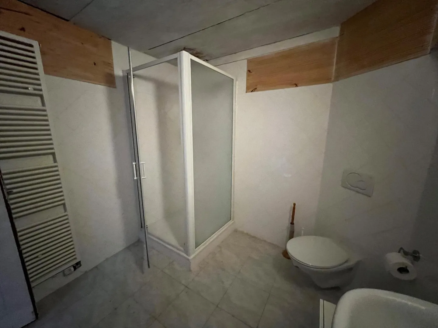 Casa a schiera completamente da ristrutturare - Foto 12 di 13