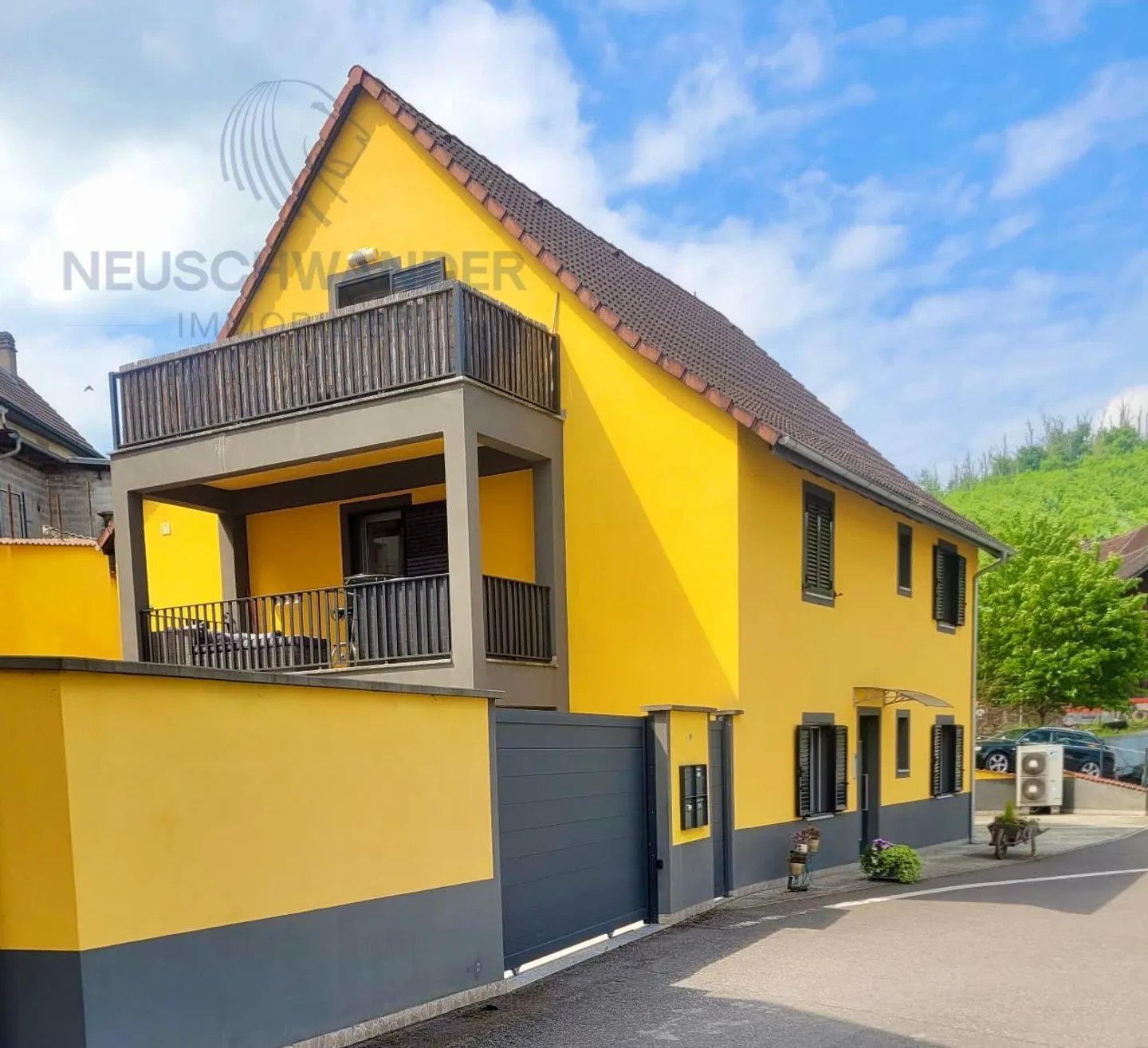 Residential building for sale - Photo 1 of 23