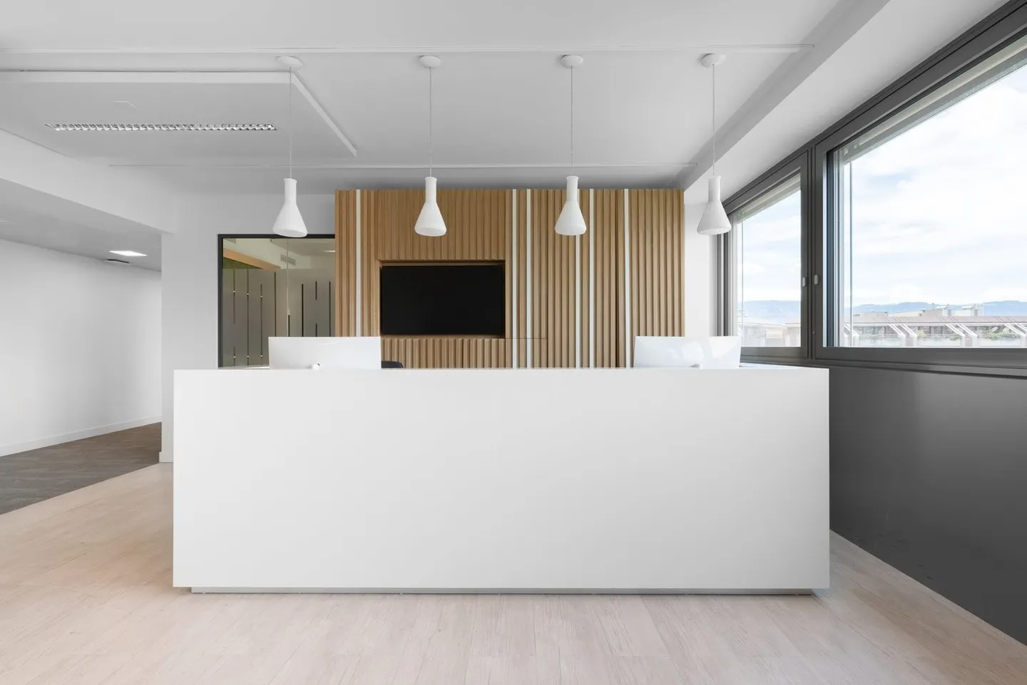 Espace de bureau ouvert pour 10 personnes à Regus Nations - Photo 5 sur 10