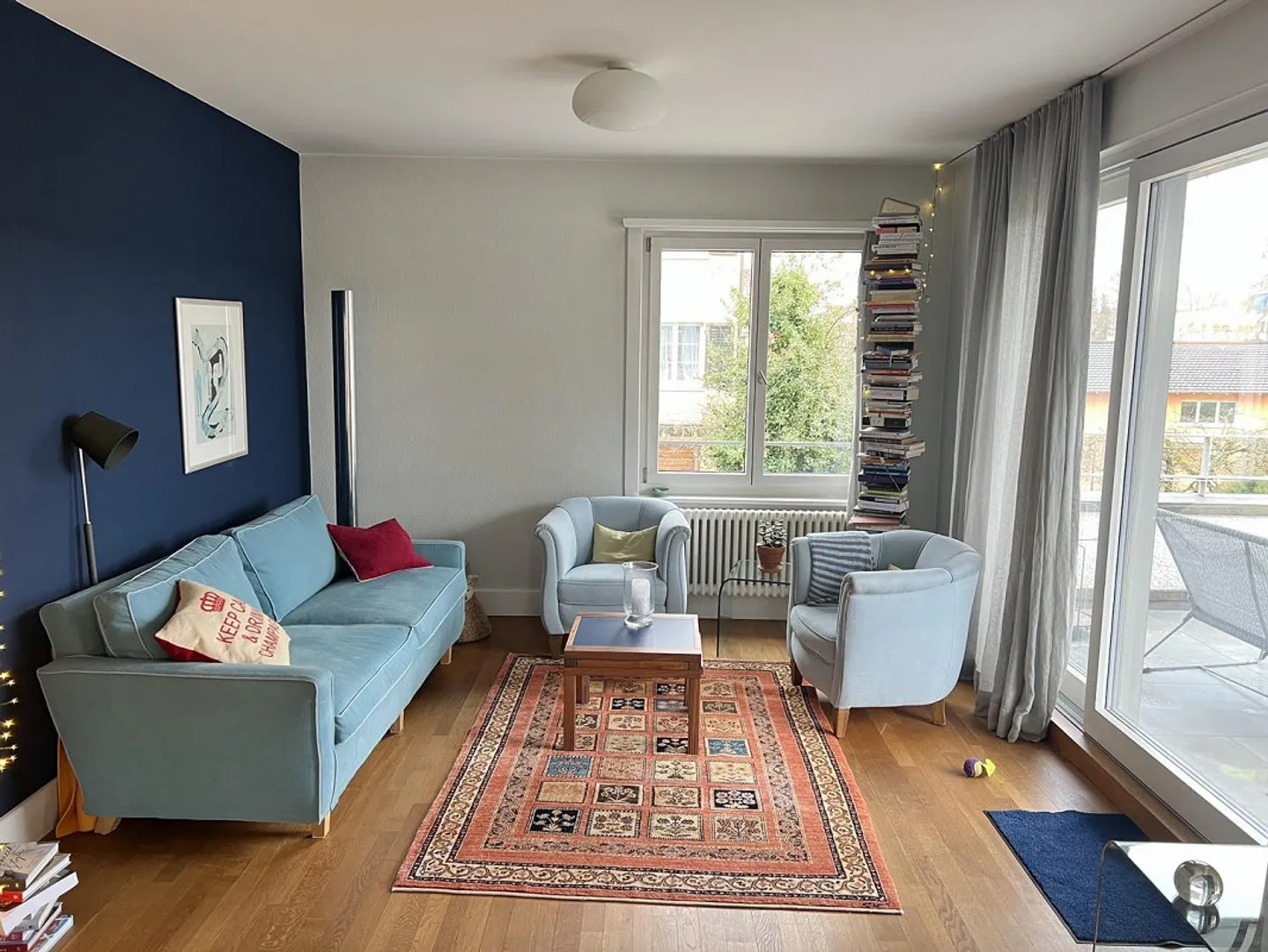 Wohnung mit viel Charme an zentraler Lage in Küsnacht - Foto 2 di 6