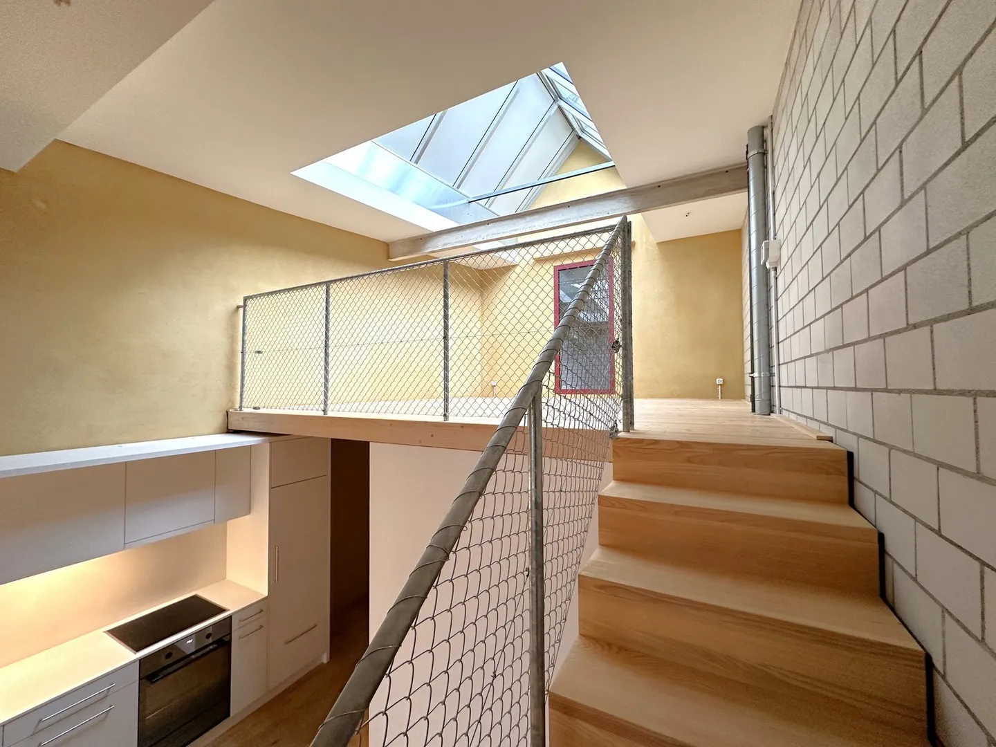 Modern 2.5-room loft apartment for rent - Photo 4 of 9