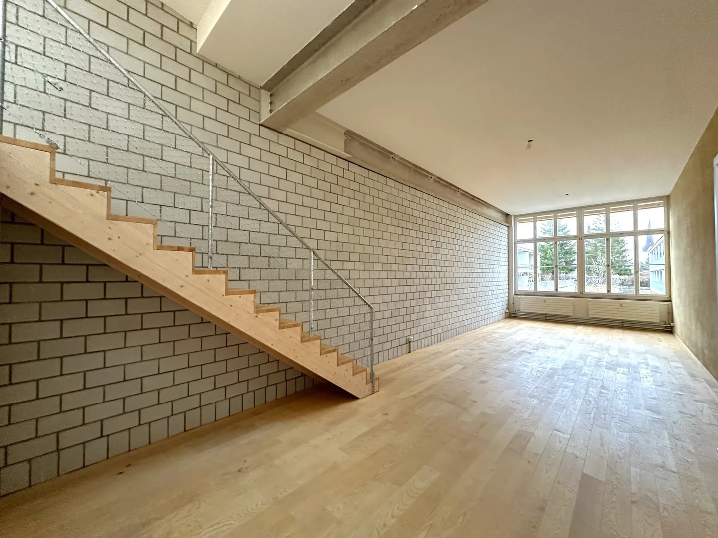 Modern 2.5-room loft apartment for rent - Photo 2 of 9