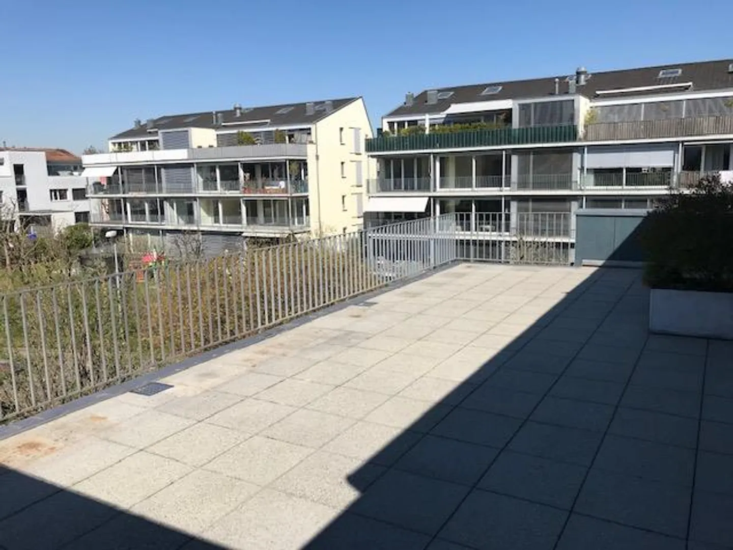 Moderne Dachwohnung in Therwil - Foto 1 von 15