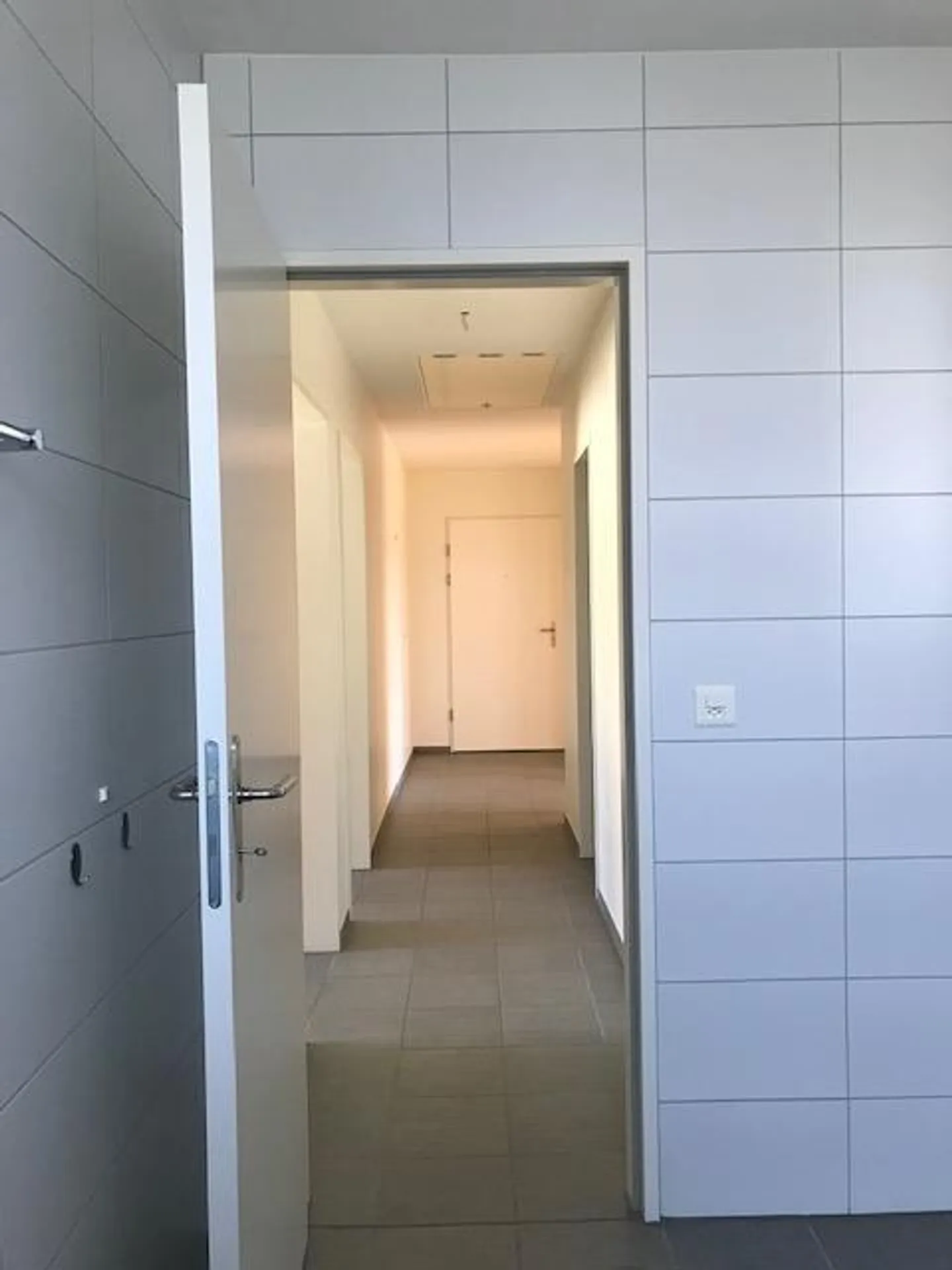 Moderne Dachwohnung in Therwil - Foto 9 von 15