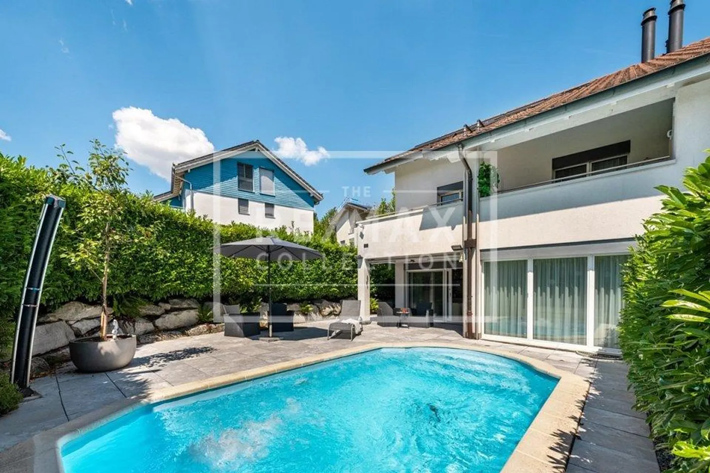 Your new family oasis - Well-maintained 6½-room single-family house with... - Photo 1 of 13