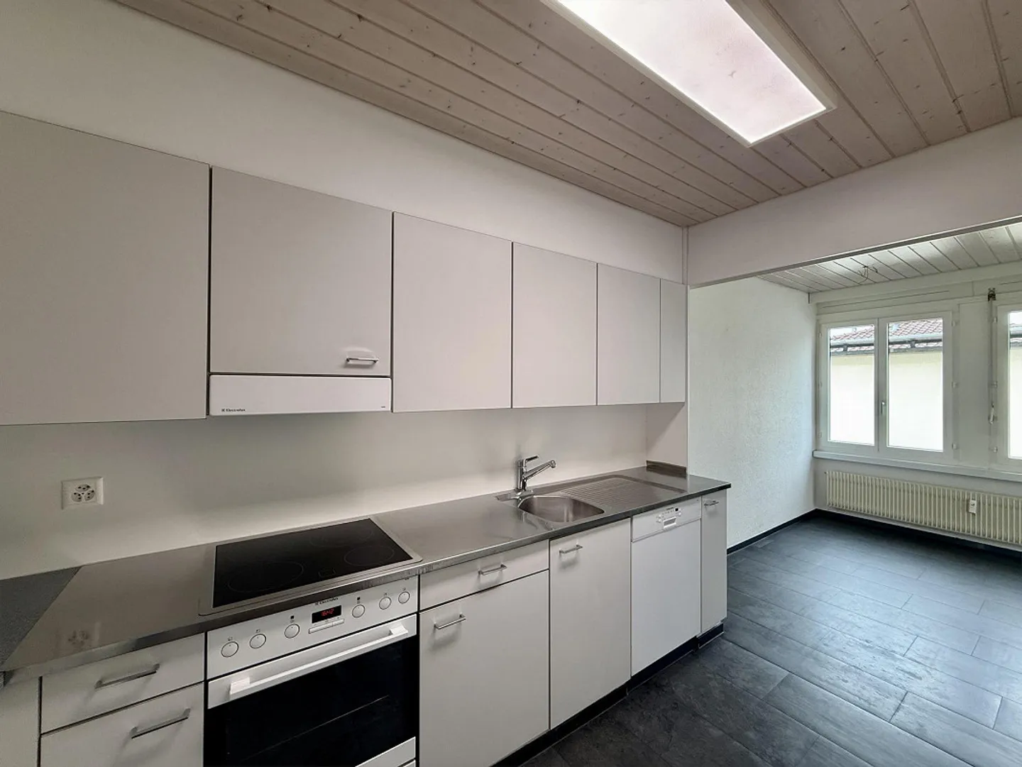 3.5 Room Apartment in Belp - Photo 2 of 10