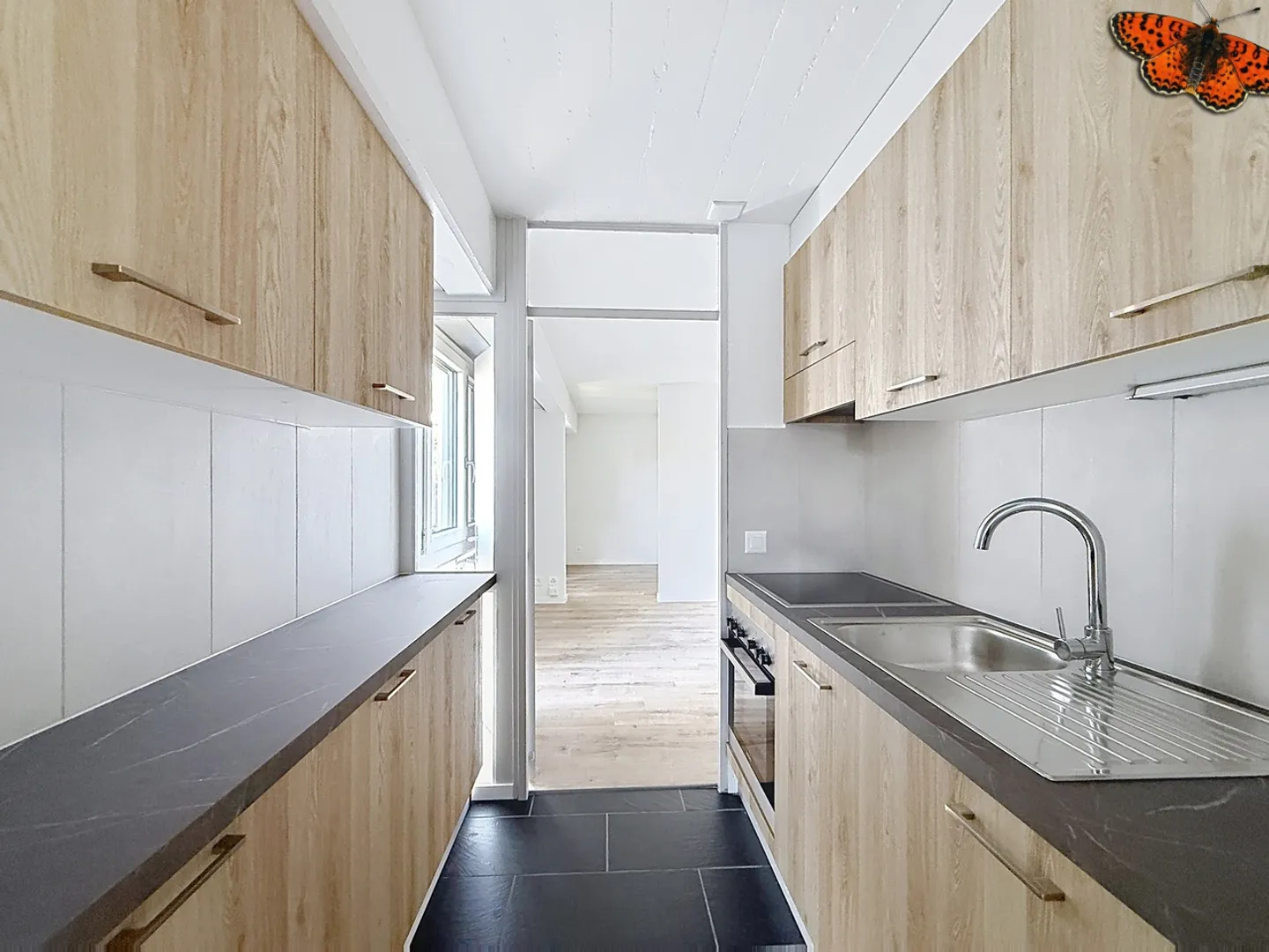 Appartement rénové près des commodités - Photo 1 sur 9