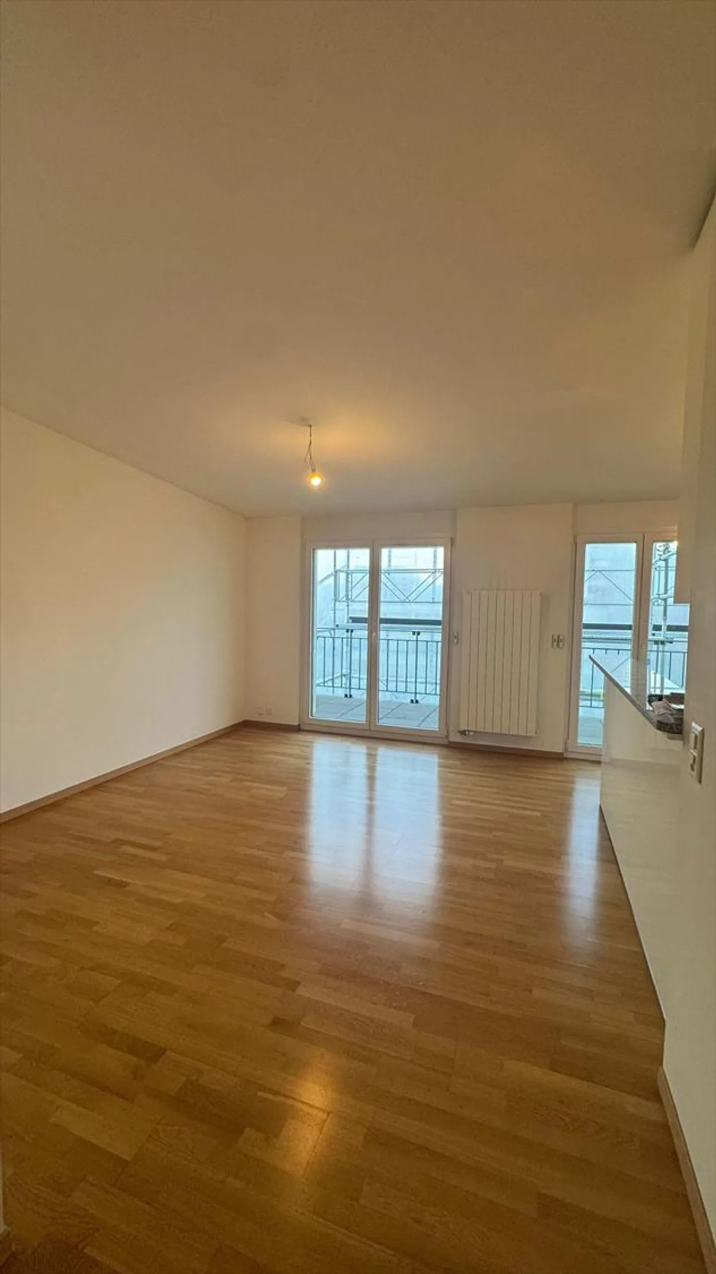 Bell'appartamento di 4 stanze al 7° e ultimo piano - Foto 4 di 8