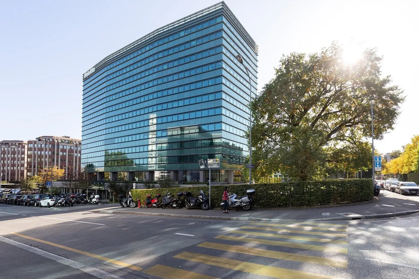 Zugang zu professionellen Coworking-Spaces von Regus Nations - Foto 2 von 7