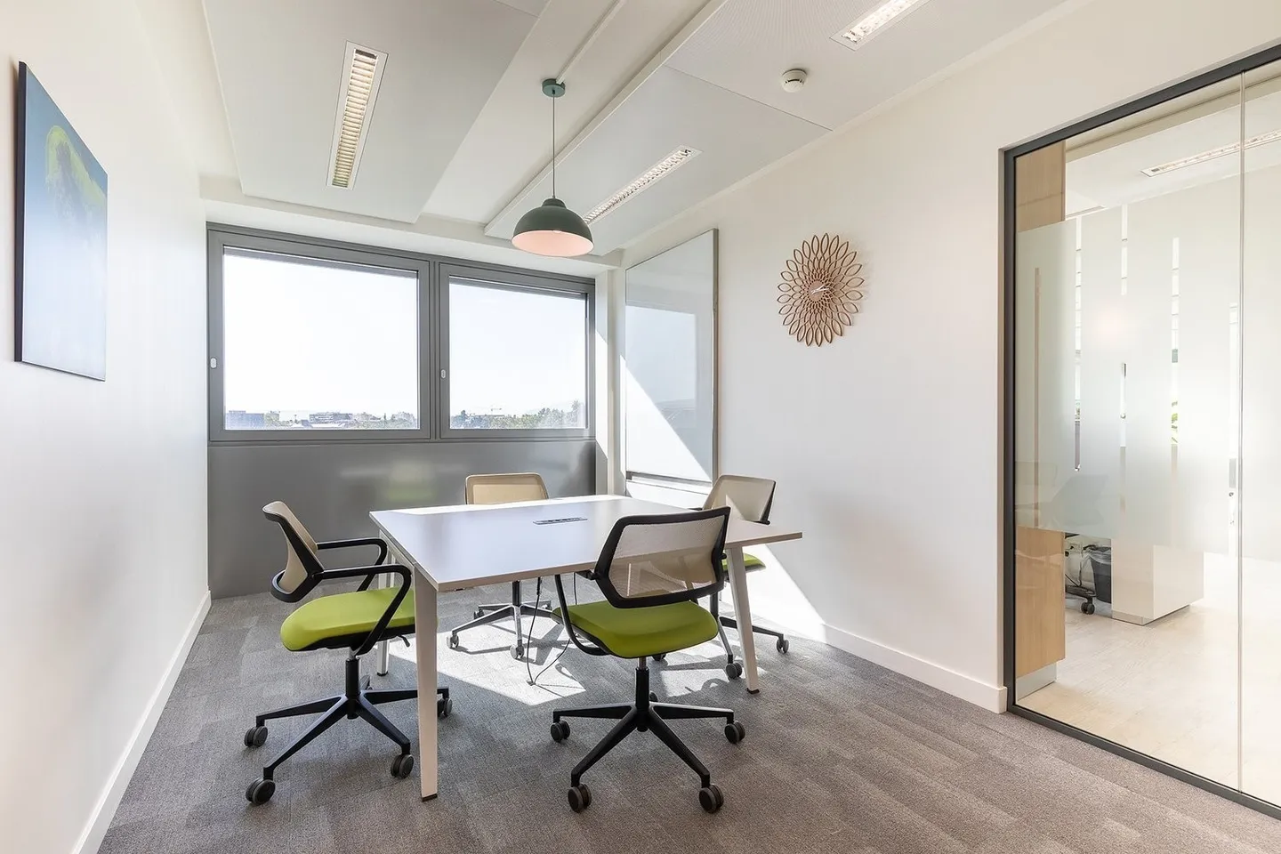 Zugang zu professionellen Coworking-Spaces von Regus Nations - Foto 5 von 7