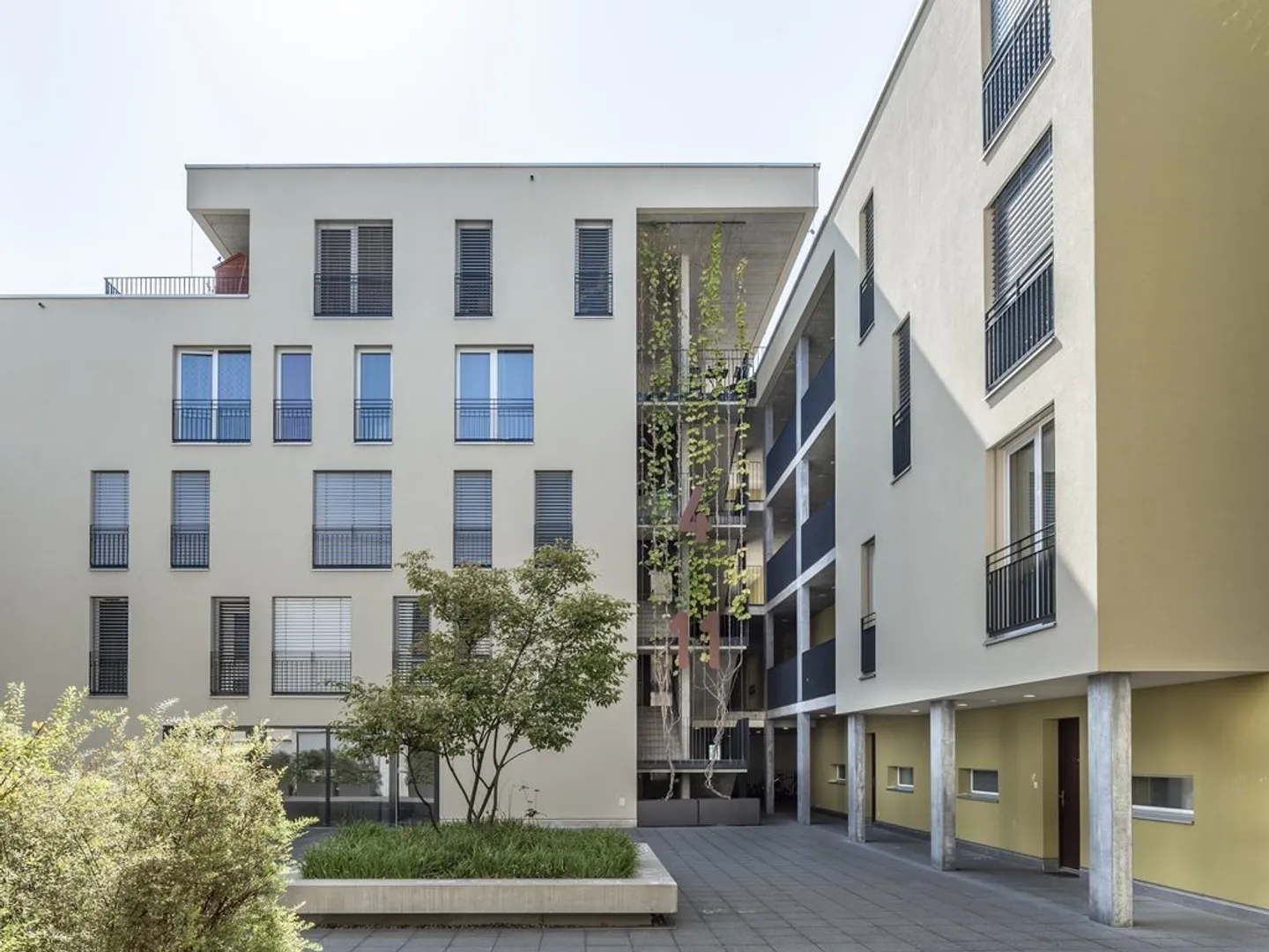 Modernes Apartment mit grosser Terrasse - Foto 1 von 8