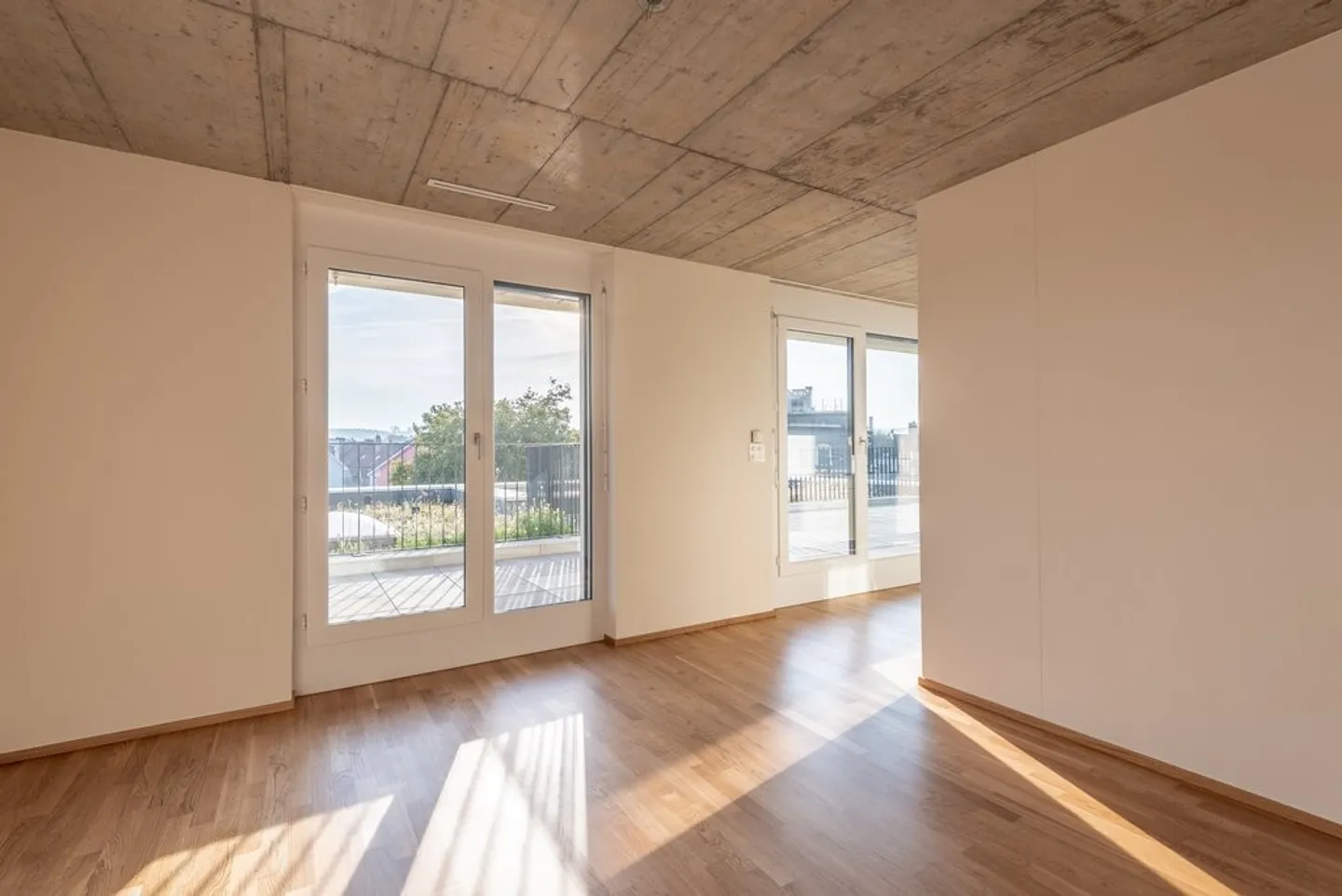 Modernes Apartment mit grosser Terrasse - Foto 5 von 8