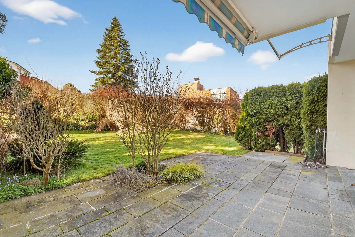 Eckhaus an privilegierter Lage in Bülach - Photo 4 sur 9