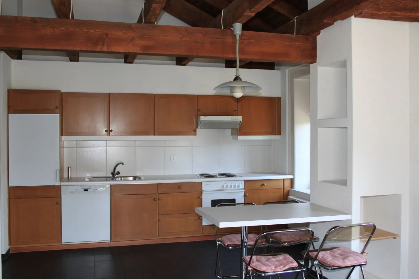 Bel appartement de 2,5 pièces à louer à Bienne - Photo 3 sur 7