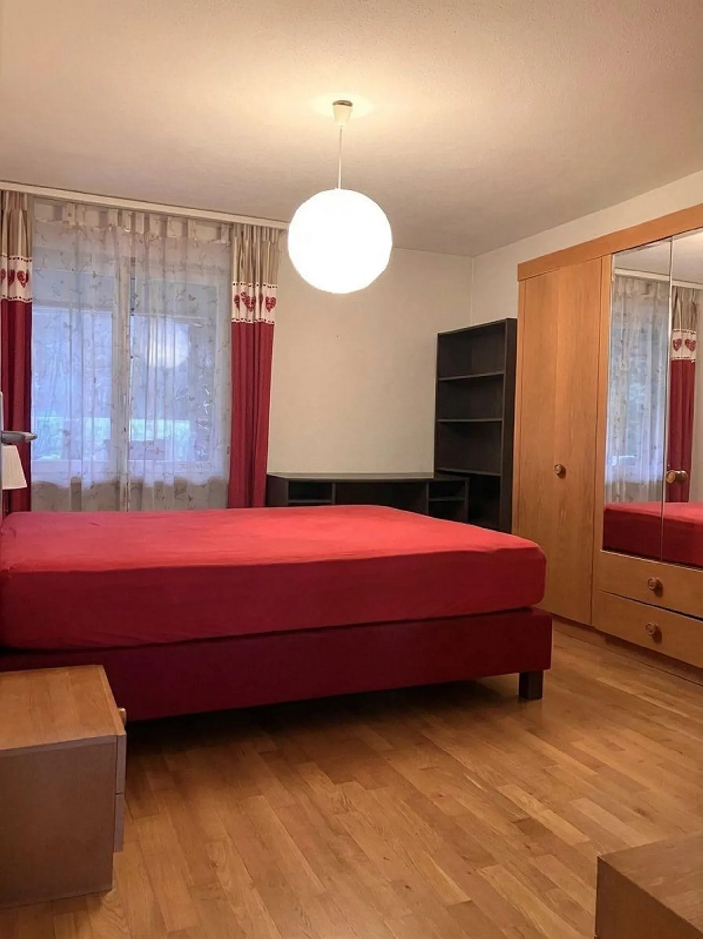 Appartement de jardin de 80 m² avec cheminée - à quelques pas de la gare - Photo 8 sur 13