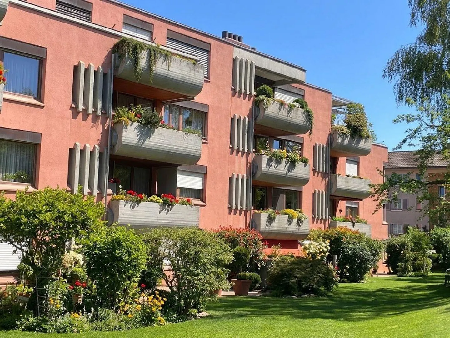 Appartement de jardin de 80 m² avec cheminée - à quelques pas de la gare - Photo 11 sur 13